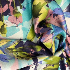 Viscose- bloemen op blauw - 24 € /m