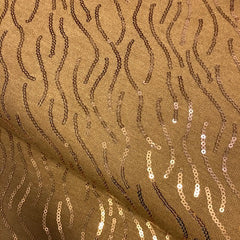 breisel- camel met pailletten-  € 35/m