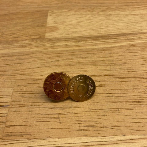 Magneet 18 mm Goud  € 1,5