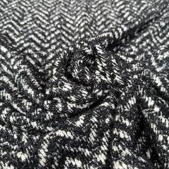 Jacquard -  zig zag motief zwart € 35/m